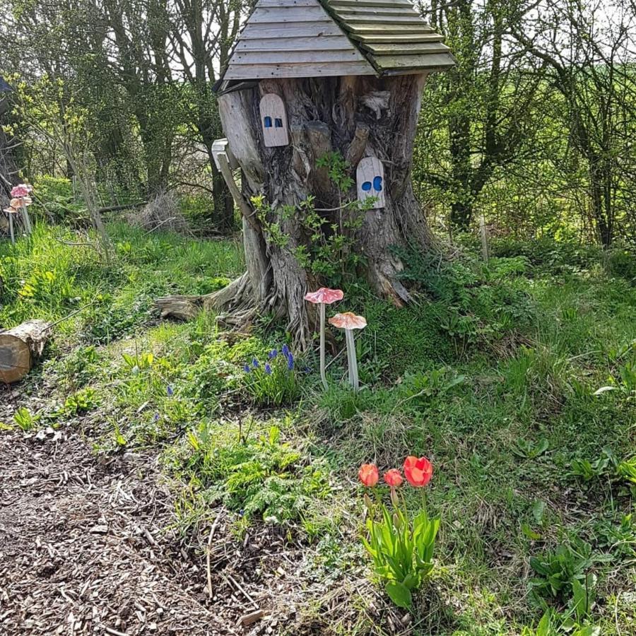 Romantic Escape Luxury Hobbit House With Hot Tub! 쉬어니스 외부 사진